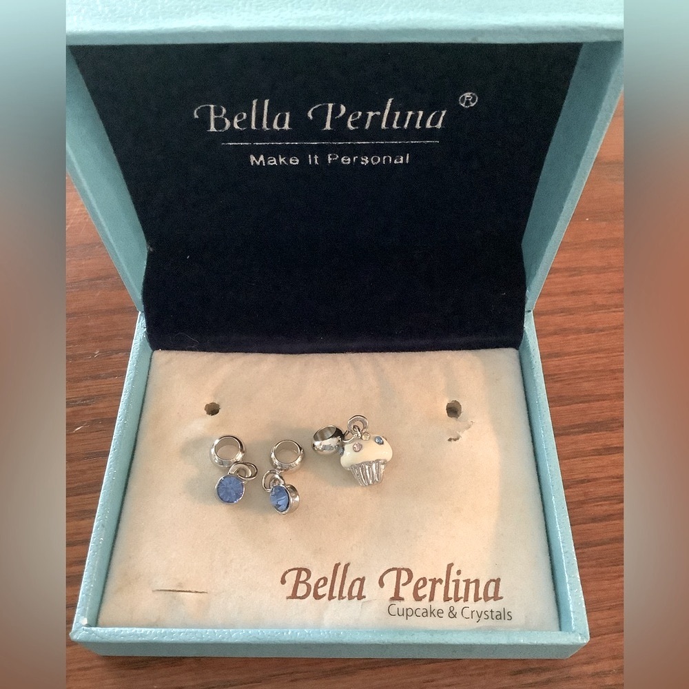 Sweet Bella Perlina Cupcakes and Crystals Charms 🇺🇸